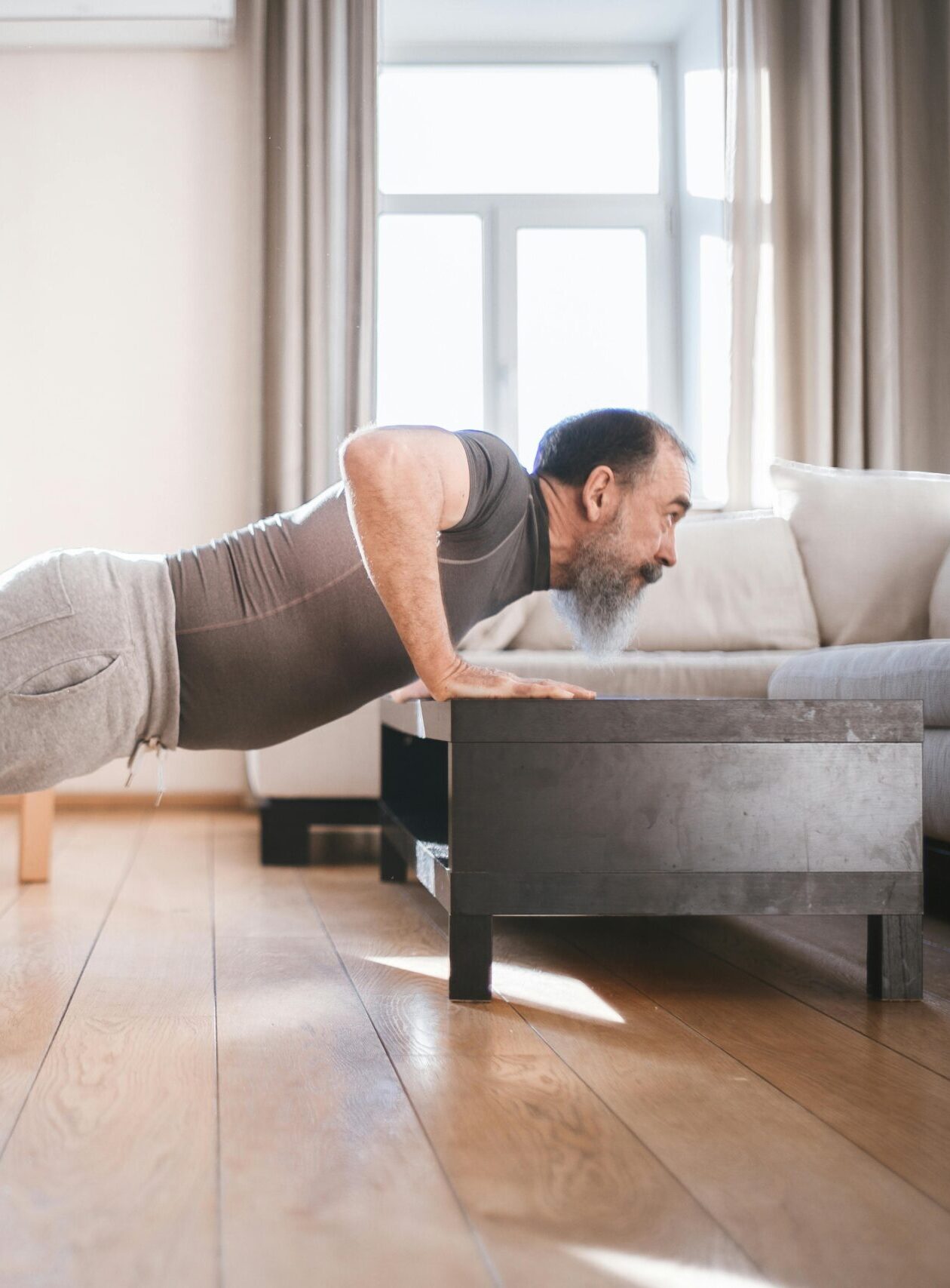 Evdə səhər idmanı kişilər üçün